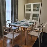 Stylish 2 Bedroom Apartment, Centre + Free Parking Leeds (West Yorkshire)