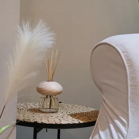 Apartment Stylish 2 Bedroom Apartment, Centre + Free Parking *