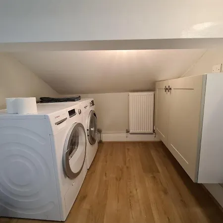 Stylish 2 Bedroom Apartment, Centre + Free Parking Leeds (West Yorkshire)