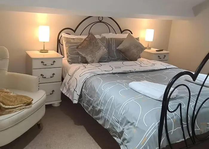 Stylish 2 Bedroom Apartment, Centre + Free Parking Leeds (West Yorkshire)